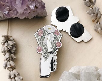 Forage - Enamel Pin