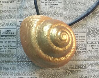 Ursula The Sea Witch inspired Golden Shell Necklace - Large