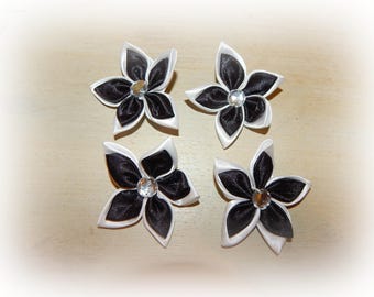 4 appliques 5 petal flower black white 5.5 cm