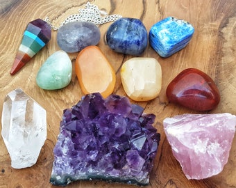 11 pcs Healing Crystals and Stones Chakra Set / Purple Amethyst Cluster, Rose Quartz, and Clear Quartz Gemstone, 7 tumbled stones pendulum