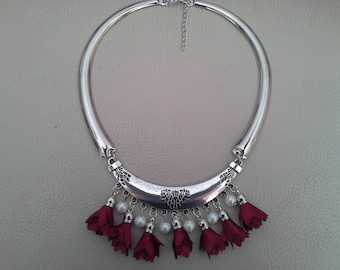 Necklace ethnic Burgundy flower