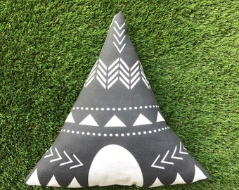 Coussin tipi - déco chambre d'enfant - petit chef indien