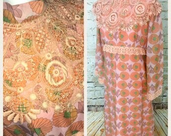 SALE! 70's beach dress, beautiful crochet detail.