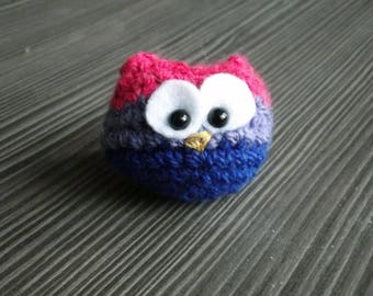 Bisexuowl - tiny crochet owl in bisexual pride colours