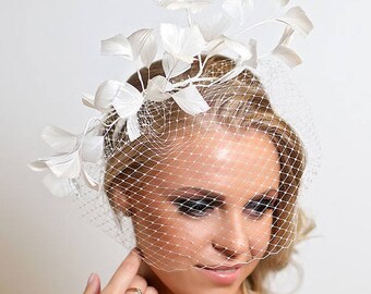 Fascinator with Veil, Womens Tea Party Hat, Church Hat, wedding hat, British Hat, White Fascinator with Feathers, Kentucky Derby Fascinator,