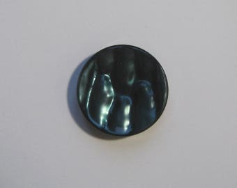 Vintage round button, 28 mm, green, to paw.