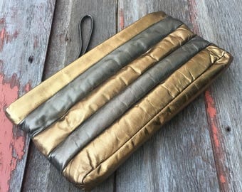 Vintage // Retro Metallic Clutch // Wristlet