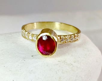 Ruby Ring, Ruby and Diamond Ring, 1.30 carat Ruby and Diamond 18 kt solid gold ring, ruby engagement ring, Solitaire Ring