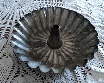 Very Old Primitive Fluted Tin Mold Or Cake Pan--Farmhouse Decor
