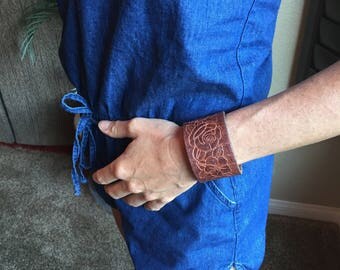 Leather cuff bracelet