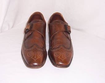 Sz 10.5 Vintage brown leather 1960s Men French Shriner shoes with fold over flap and buckle.