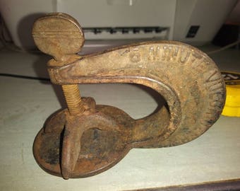 Vintage Cast Iron Vulcanizer Clamp Paper Weight