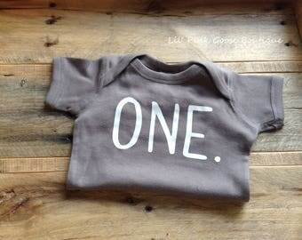 BOY CAKE SMASH Onesie, Charcoal 1st Birthday Shirt, Cake Smash shirt boy, Cake Smash Outfit Boy, Cake Smash Boy, One onesie boy, baby boy