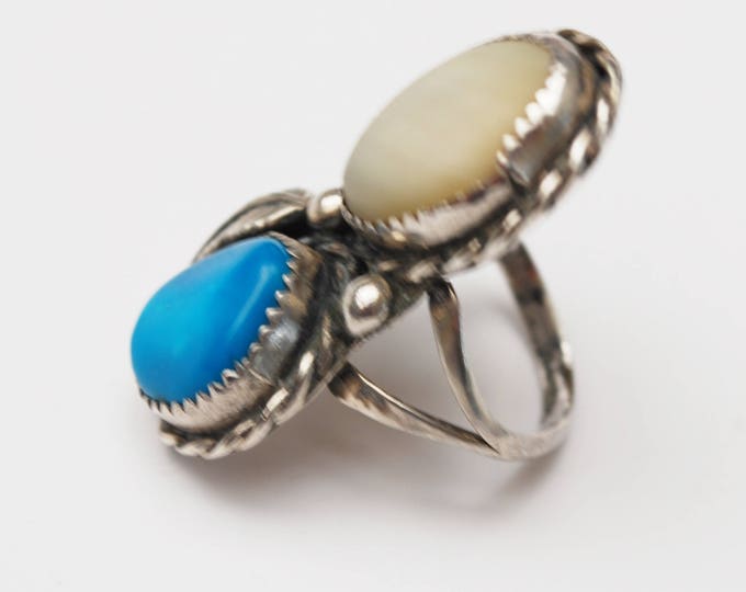 Sterling Ring - size 8 - Turquoise blue gemstone-White chacedony gemstone- silverleaf native American - Old Pawn southwestern