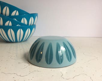 Vintage Cathrineholm 4" French Blue Lotus Bowl, Snack Bowl, Enamel Bowl
