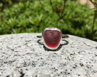 Handmade Sterling silver and sea glass ring - size UK N US 7