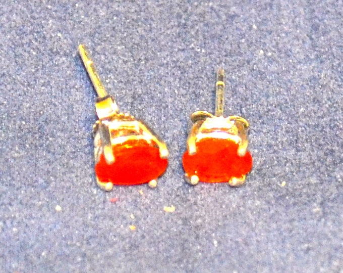 Mexican Fire Opal Stud Earrings, 7x5mm Oval, Natural, Set in Sterling Silver E1115