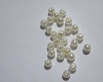 30 beads round Ivory Pearl 3 mm acrylic (PV9-16)