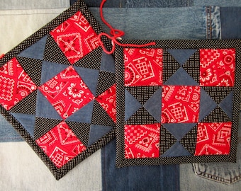 Quilt Sqaure Potholder Pair- Happy Home Misc.