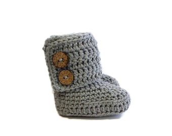 Crochet Baby Booties/Crochet booties Light Grey/Baby "Ugg" Style Boots/Gender Neutral/MADE TO ORDER/Handmade Baby Shower Gift/Photo Props