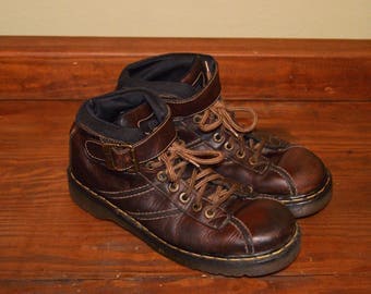 Men US 11 UK 10 Vintage Dr Martens Airware Brown Leather Boots