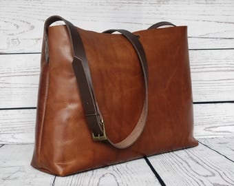 Distressed leather shoulder bag, leather purse, leather bag, leather crossbody bag, stylish tote bag, leather handbag