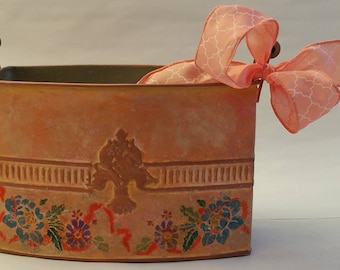 Medium Metal Planter "TUSCANY" from PETITES FLEURS collection