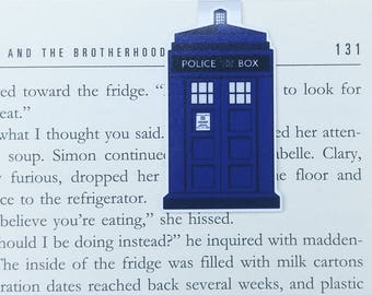 Doctor Who - Magnetic bookmark - Tardis || book lover gifts | dr who | bookmark | bookish | bookmarks | police box | magnetic bookmarks