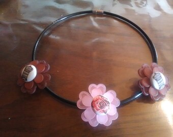 collier ras de cou flower rose