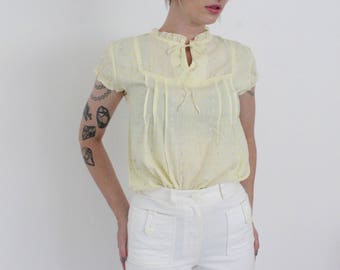 Vintage Pale Yellow Ruffled Blouse | Vintage Deadstock Embroidered Prairie Blouse | Small S