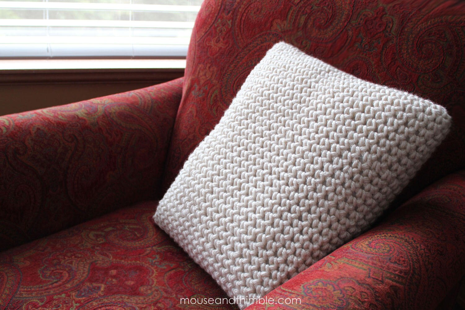 Crochet PATTERN / Super Bulky Chunky Pillow / Easy Beginner / PDF 1820