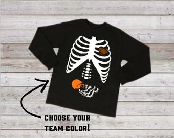 Skeleton Football Baby T-shirt, Maternity Top, Pregnancy Shirt, Funny Pregnancy Tee, Pregnancy Announcement, Sports Top, Halloween Maternity