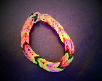 Several colors (Rainbow Loom) elastic bracelet
