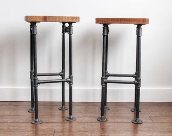 2 Industrial barstools with organic finish ⋆ solid wood barstools ⋆ rustic bar stool ⋆ barstool set ⋆ pipe bar stools ⋆industrial bar stool