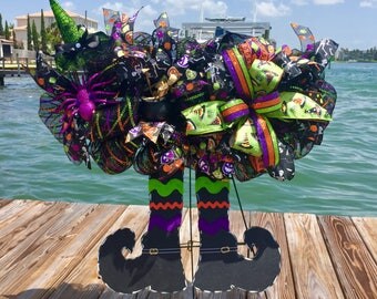 Halloween wreath, Halloween witch wreath, Halloween decor, Witch wreath, Witch decor, Witch door hanger, Halloween witch decor, Witch legs