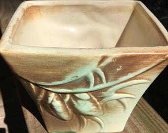 Vintage 1940's McCoy planter
