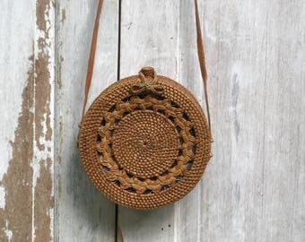 Round rattan bag, handmade rattan bag, bali rattan bags, organic bags, bohemian bags, boho bags, beach circle bag, bali straw bag