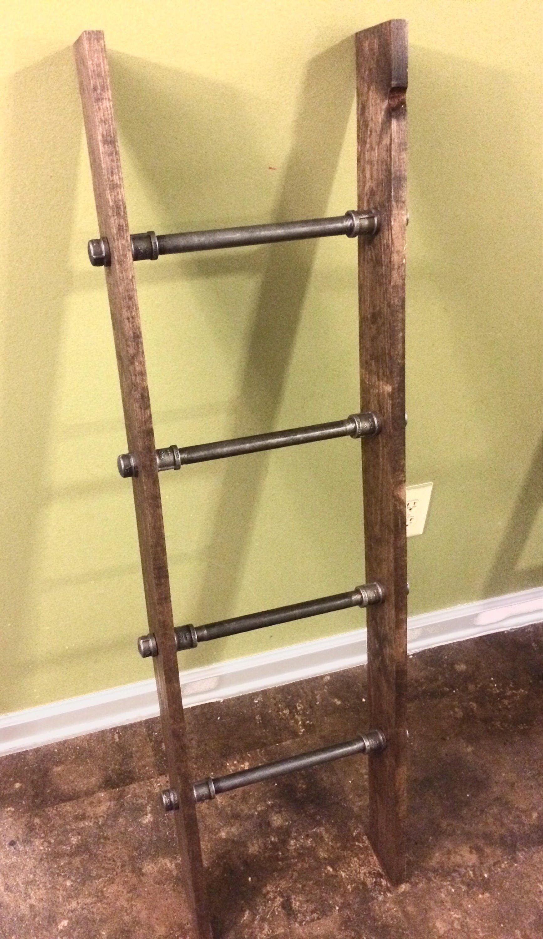Rustic Industrial Pipe and Wood Blanket Ladder Wood Quilt Ladder