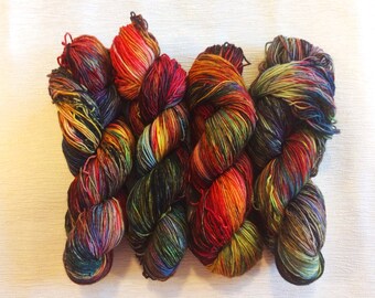 Hand Dyed Yarn - Sock Yarn - Fingering Yarn - DK Yarn - Geek Yarn - Speckled Yarn - The North Remembers