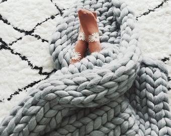 30"x42" Small Size Merino Wool Thick Knit Blanket