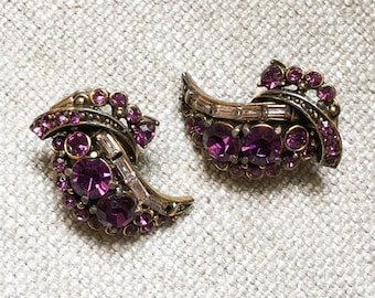 Vintage Hollycraft Clip On Earrings