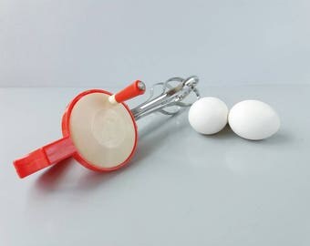 Rustic Kitchen Hand Mixer Vintage Manual Egg Beater Vintage Whisk Soviet Hand Mixer Red Kitchen Egg Beater Made in Riga(USSR Era) Farmhouse