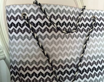 Medium size tote bag Chevron pattern