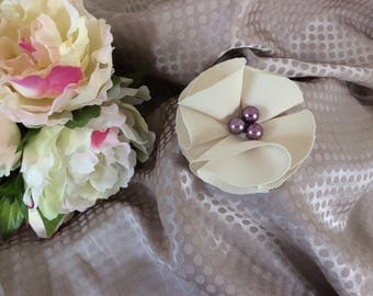 Flower 7.5 cm ivory chiffon with pearls