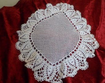 ellipse shape white cotton thread crochet doily