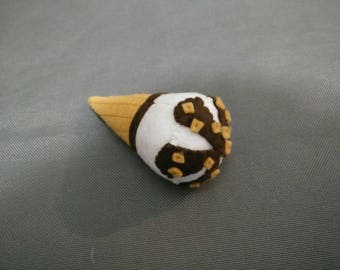 Felt chocolate vanilla ice cream cone