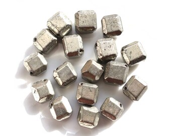2PC - stone beads - Pyrite Cubes 10 mm 4558550038340