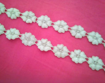 lace flowers ecrues 80 CM