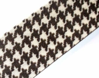 1 meter way through 20mm Brown houndstooth ACFI255 liberty