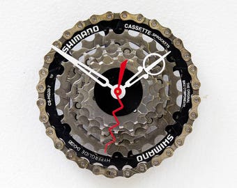 bike gear clock, bike gift clock, wall clock, recycled christmas gift, upcycled bike, steampunk gift, bike art, Recycled Bike Gear Clock